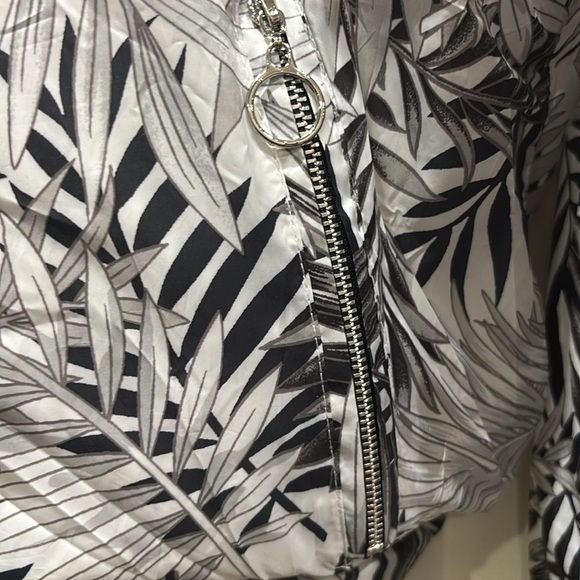 Ashley By 26 International Monochrome Leaf Bomber windbreaker Jacket - Picture 3 of 6